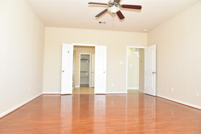 Building Photo - 13806 Wixford Trail