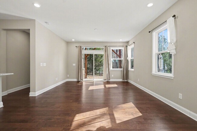 Building Photo - Beautiful 4-Bedroom End-Unit Townhome in West Cary | Open Floor Plan | Prime Location