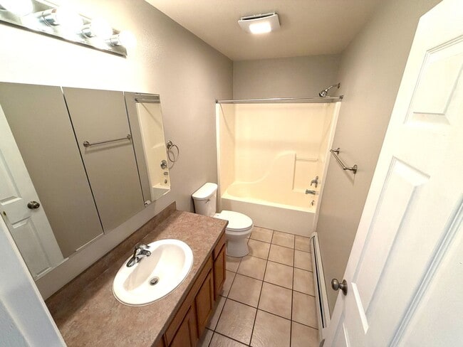 Building Photo - 7917 Quail Dr