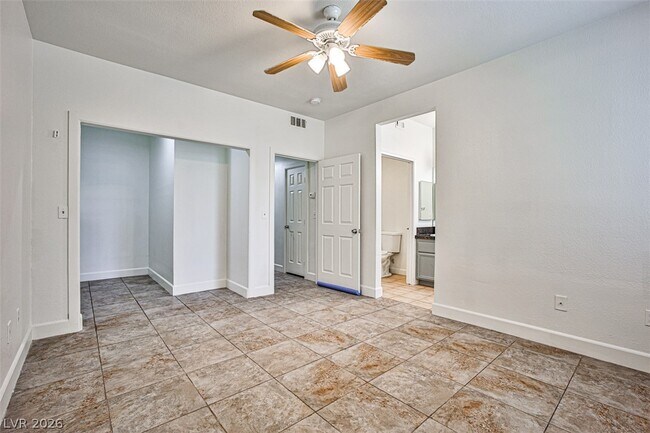 Building Photo - 5155 W Tropicana Ave