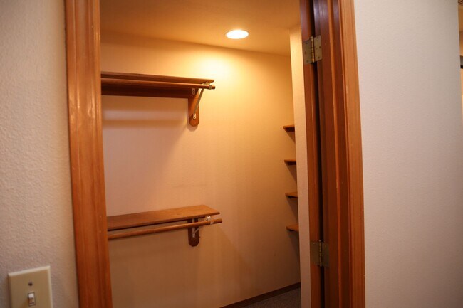 Building Photo - 1508 SE Solomon Loop