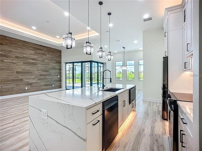 Building Photo - 1167 Boundary Blvd