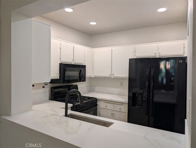 Primary Photo - 24153 Del Monte Dr.