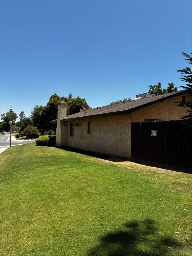 Building Photo - Clean & Updated 3-Bedroom Home in Southwes...