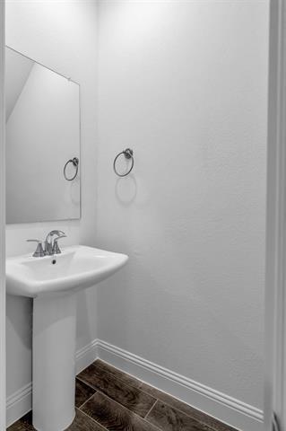 Building Photo - 801 Amenduni Ln