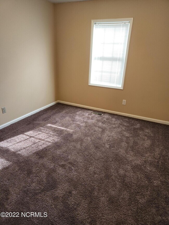 Building Photo - 902 Spring Forest Rd