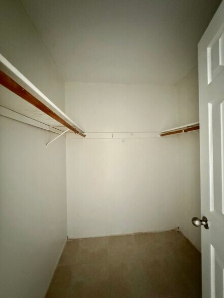 Building Photo - 6720 46th Ave W