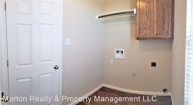 Building Photo - 3 br, 2 bath House - 1036 Winscott Road
