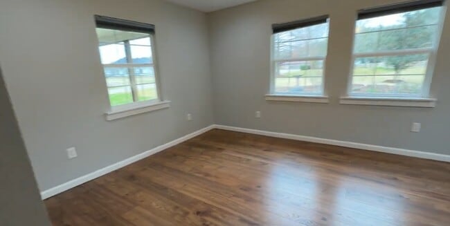 Building Photo - 6910 S Mallard Dr