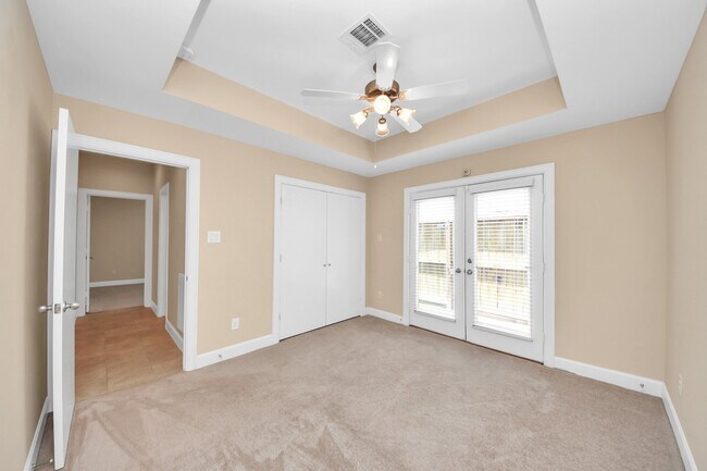 Building Photo - 3703 Main Plaza Dr