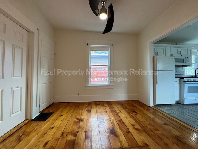 Building Photo - 36 Timson St