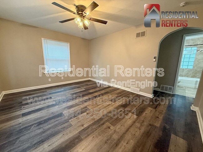Building Photo - 5163 N 58th St