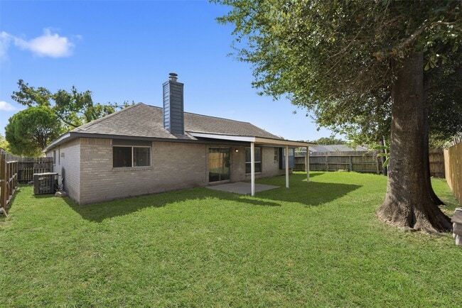 Building Photo - 16826 Carbridge Dr