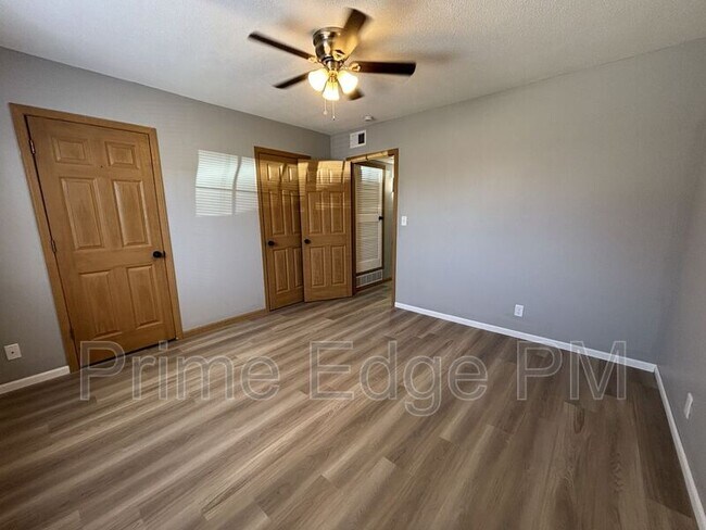 Building Photo - 1109 N 28th St