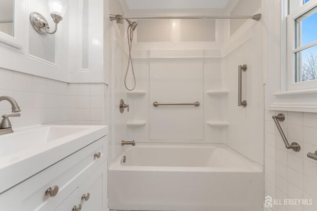 Building Photo - 100 Old Hwy 28