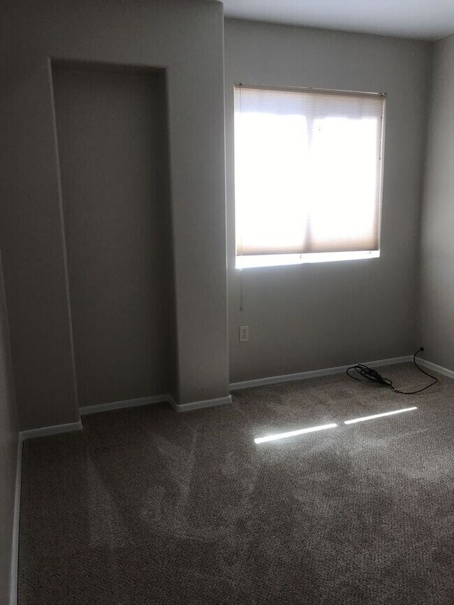 Building Photo - Spacious Marana Living with Loft & Low-Maintenance Appeal