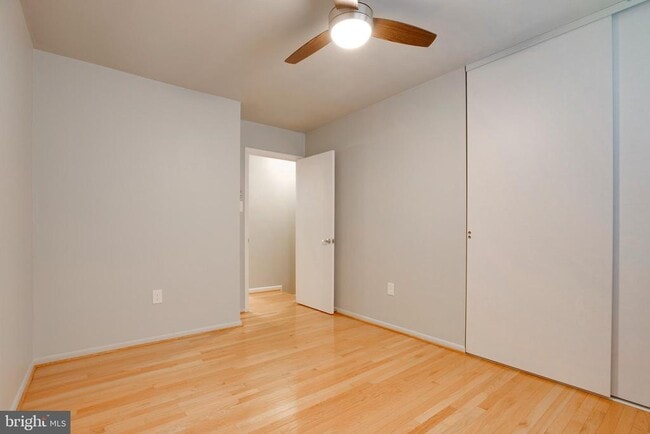 Building Photo - 10605 Summer Oak Ct