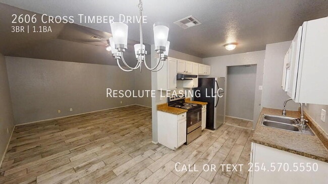 Building Photo - 2606 Cross Timber Dr