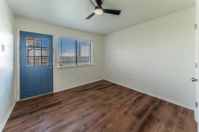 Building Photo - 502 Prairie Dell St