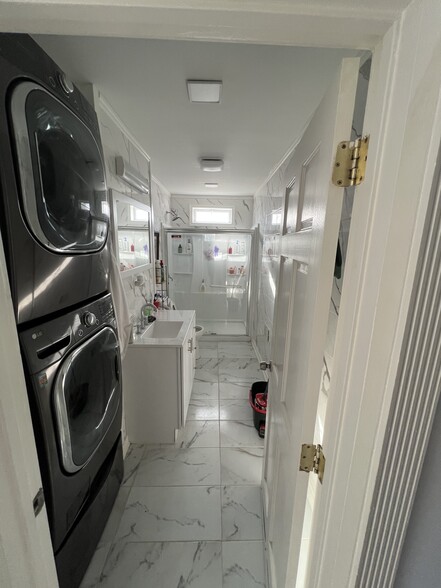 Building Photo - 31 Booth Rd