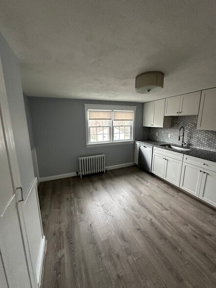 Building Photo - 369 Waverly Rd