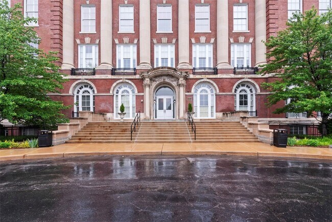 Building Photo - 1515 Lafayette Ave