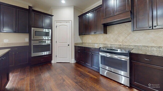 Building Photo - 8614 Crenshaw Dr