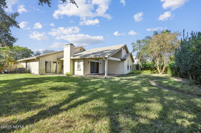 Building Photo - 4063 Mizner Ct