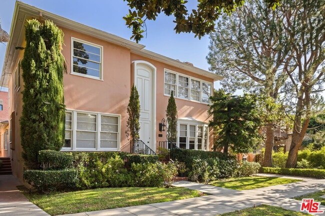 Building Photo - 450 Smithwood Dr