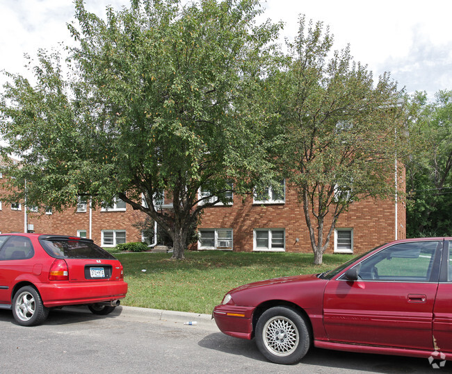 Building Photo - 1625 Eldridge Ave W