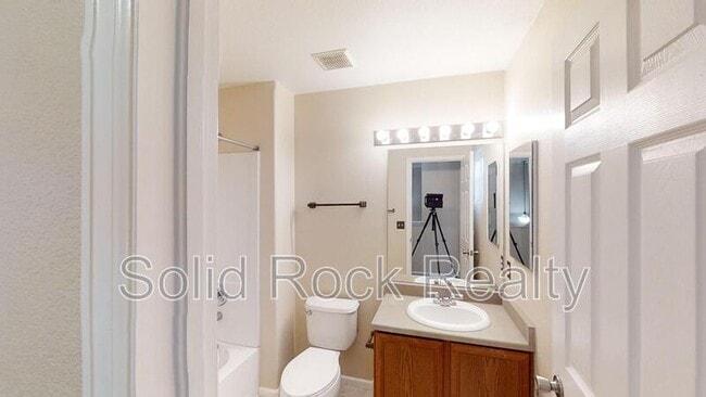 Building Photo - 8181 Snow Bowl Heights