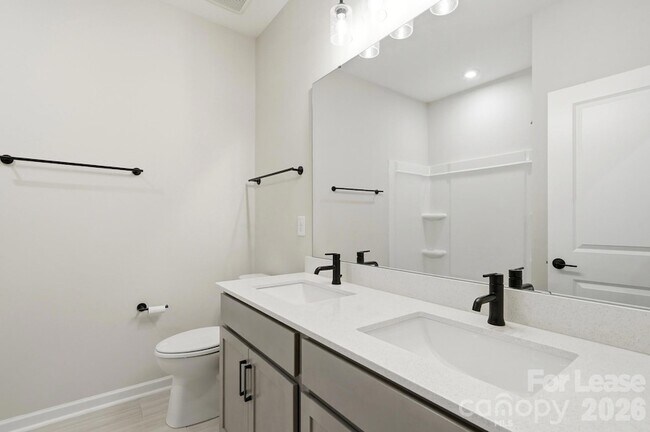 Building Photo - 615 Myrick Aly