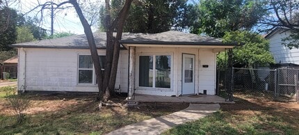 Building Photo - rs0401