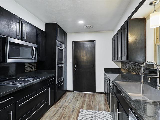 Building Photo - 1023 Piping Rock Ln