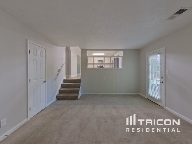 Building Photo - 531 Shefield Ct