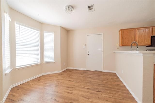 Building Photo - 107 Jerome