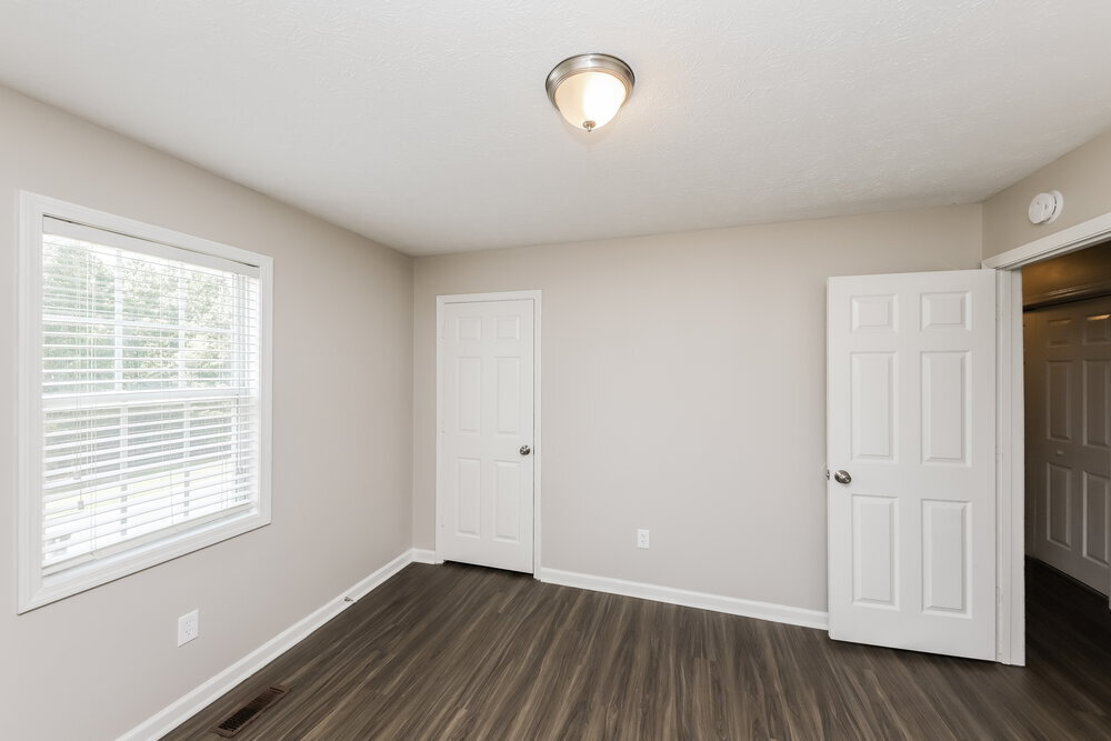 Building Photo - 222 Fairview Oak Pl