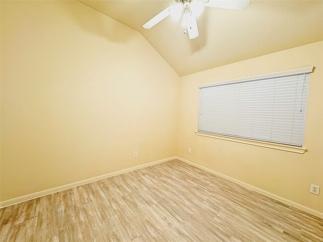 Building Photo - 13306 Southpoint Ln