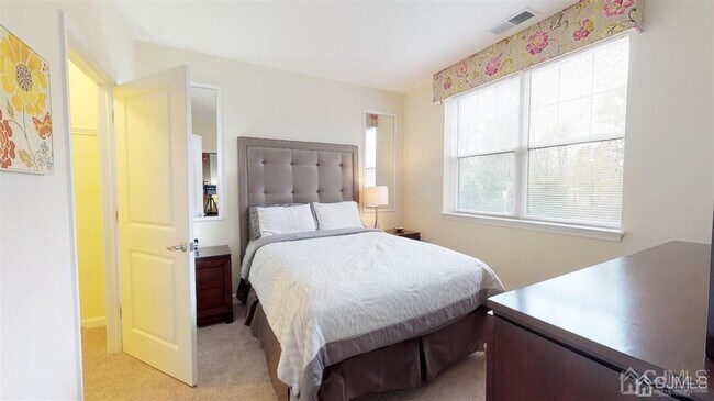 Building Photo - 2310 Pine Valley Wy