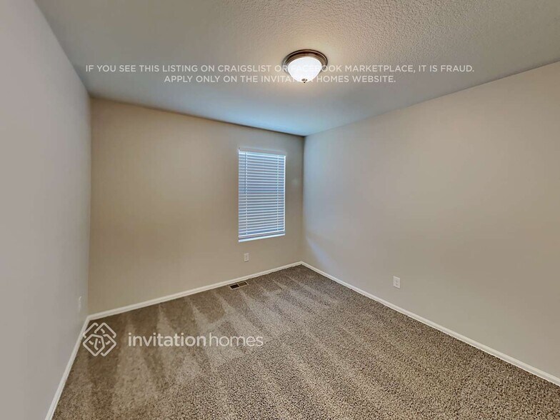 Building Photo - 1733 Jade Ave