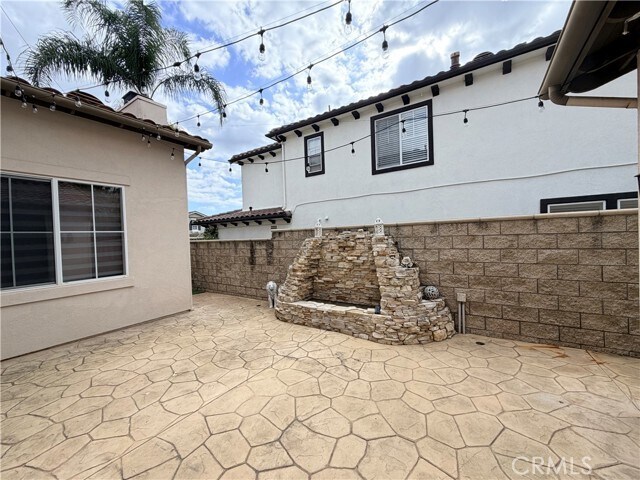 Building Photo - 17261 Fremont Ln