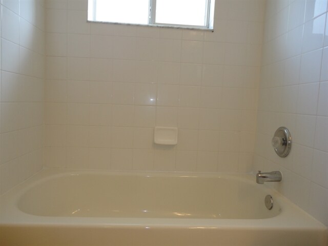 Building Photo - 532 Scarlet Maple Ct