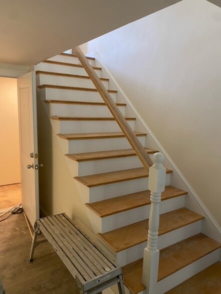 Building Photo - 520 Main St