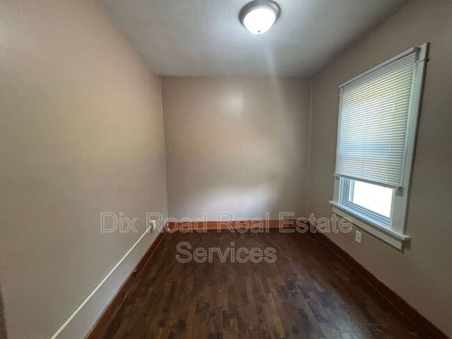 Building Photo - 1019 Burleigh Ave