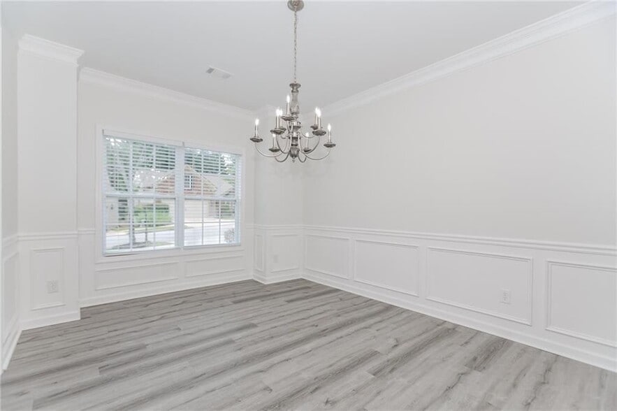 Building Photo - 2023 Jameson Cir NE