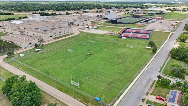 Building Photo - 130 Astoria Dr