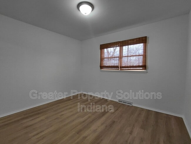 Building Photo - 7705 Whitcomb St