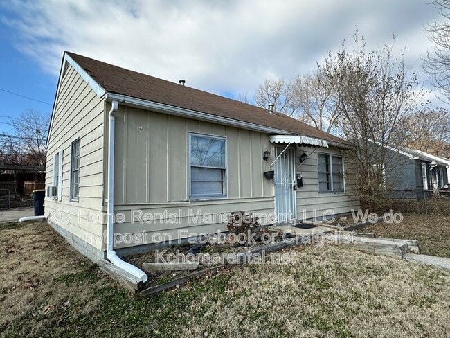 Building Photo - 8044 Wabash Ave