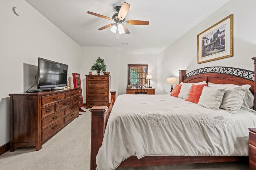 Building Photo - 473 Cuscowilla Dr