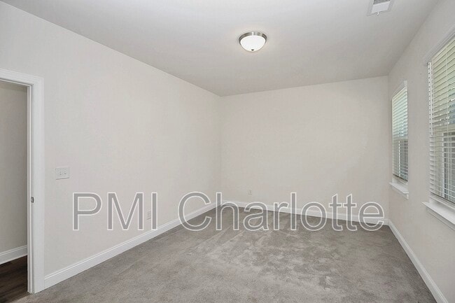 Building Photo - 10436 Glenmere Crk Cir